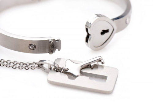 Cuffed Locking Bracelet and Key Necklace  4