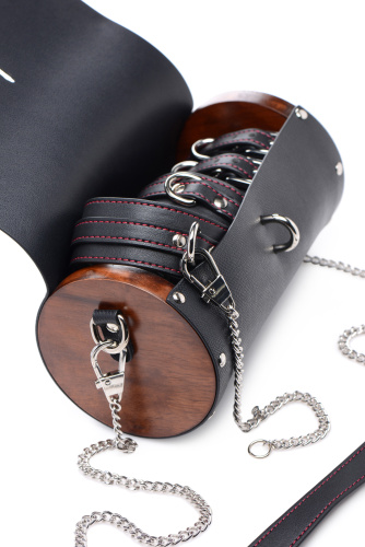 Kinky Clutch  3